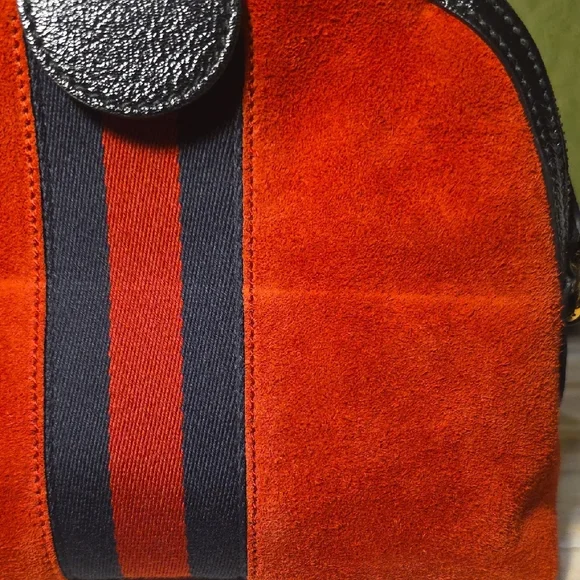 Gucci Red and Black Crossbody Bag - Picture 6 of 14